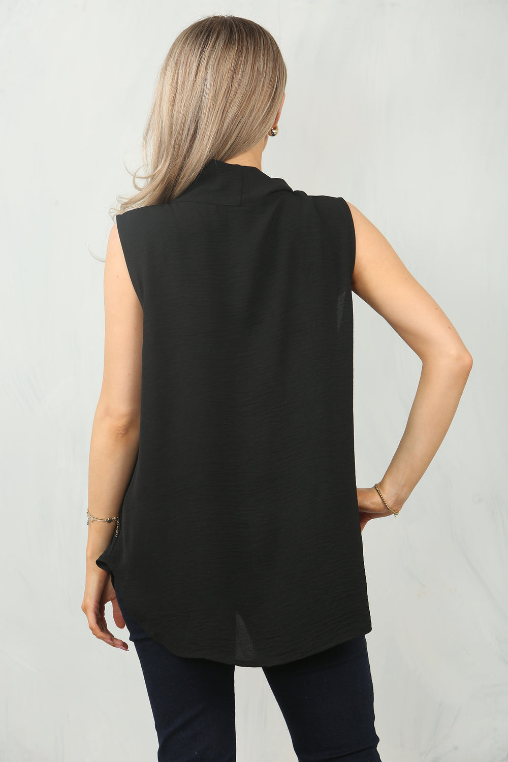 BOW SLEEVELESS TOP (15095609557376)