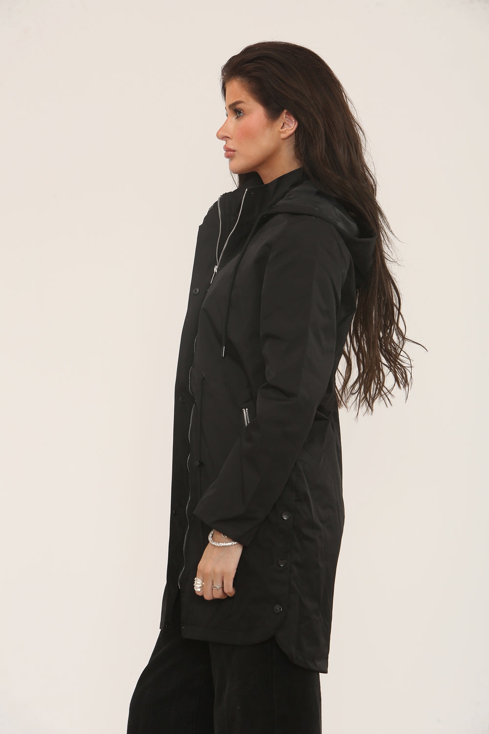 PULL STRING SIDE BUTTON DETAIL RAIN JACKET (15313789321600)