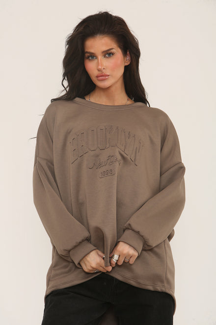 BROOKLYN SLOGAN 3D SWEAT TOP (15313548870016)