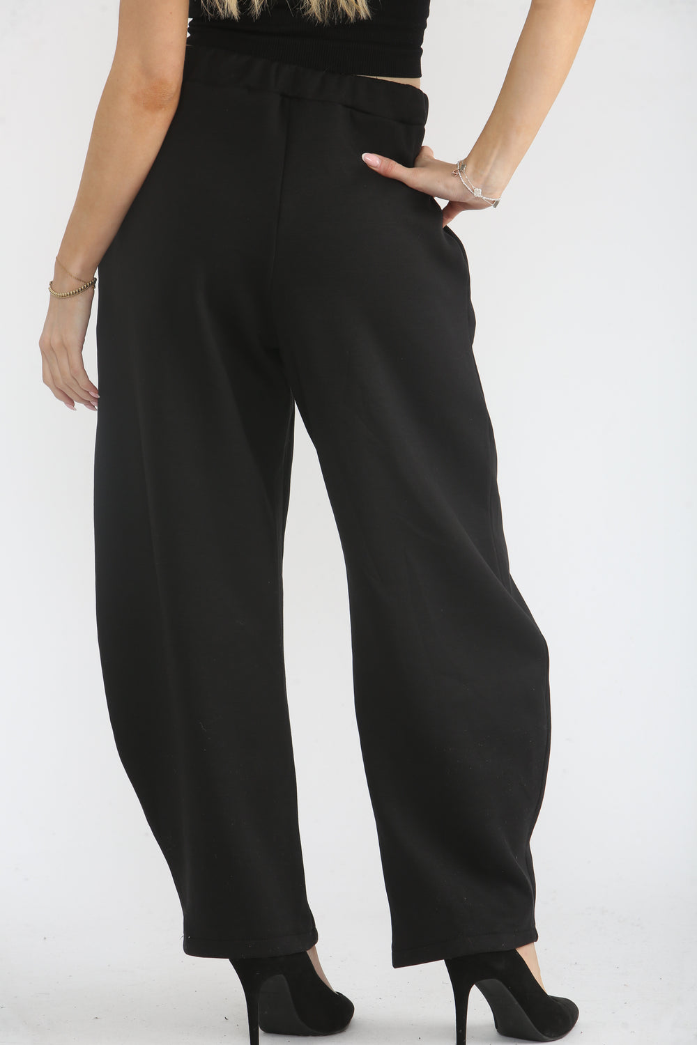 BELTED BARREL TROUSER