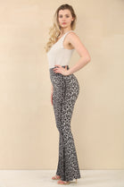 LEOPARD FLARE LEGGINGS (15073358446976) (15261011870080)