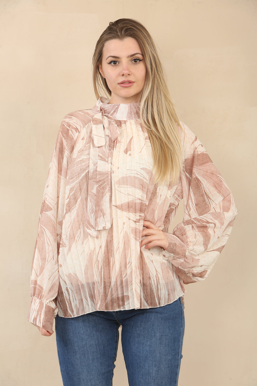 BOW PRINTED PLEATED TOP (15078138610048)