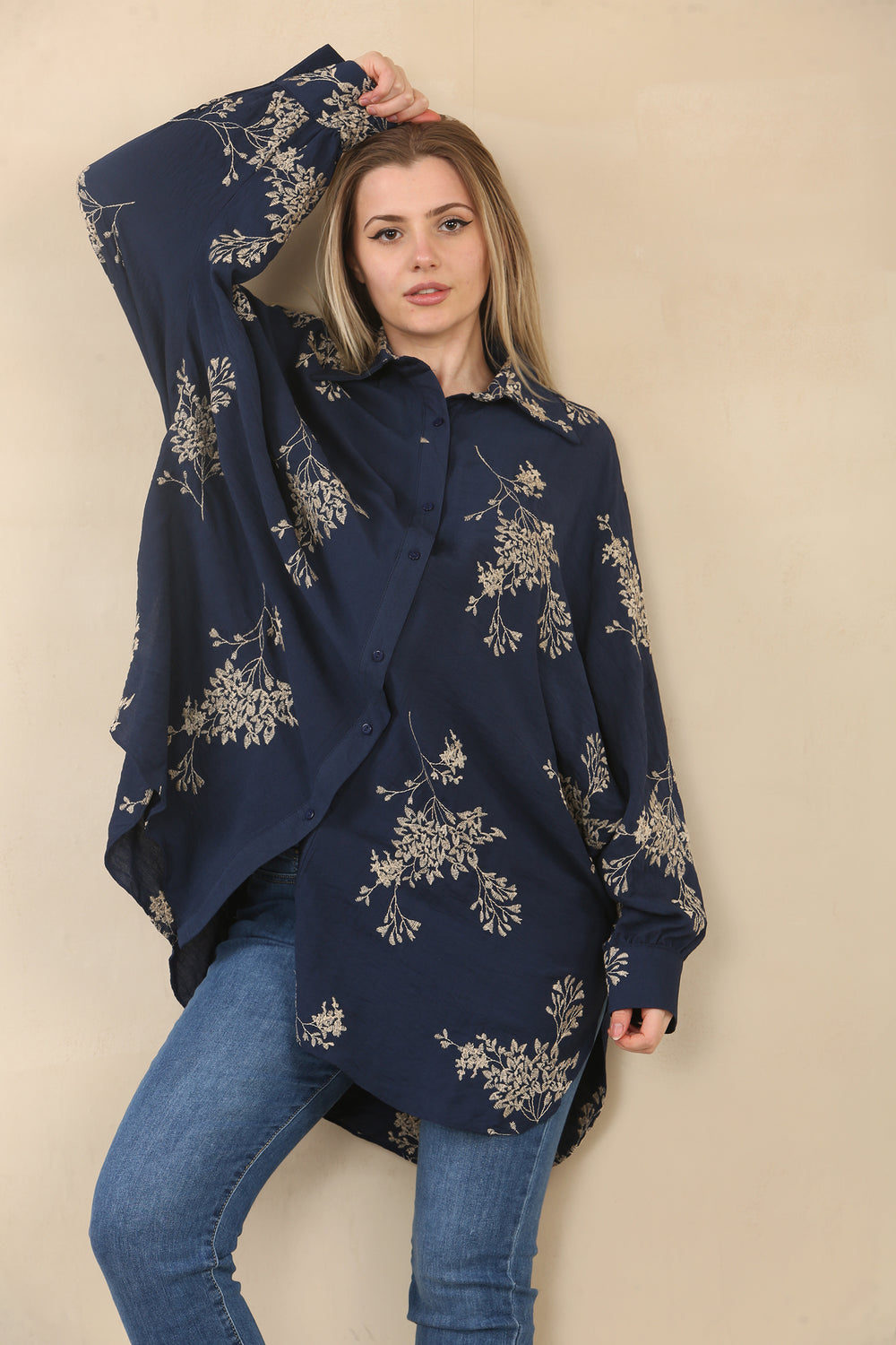 EMBROIDERED OVERSIZED SHIRT (15078166987136)