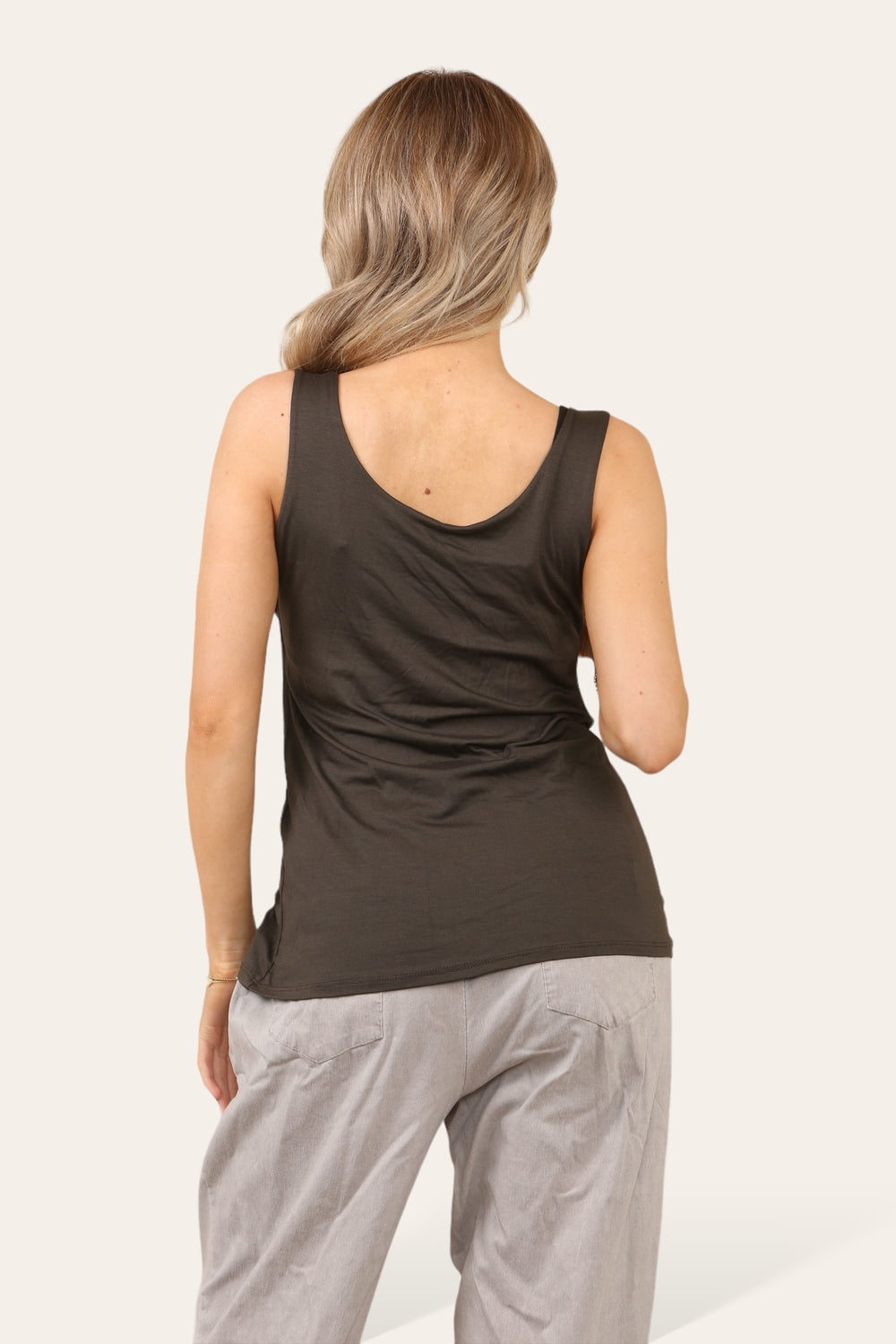 PLUS SIZE BASIC VEST (15091895173504) (15205991383424) (15214251803008)