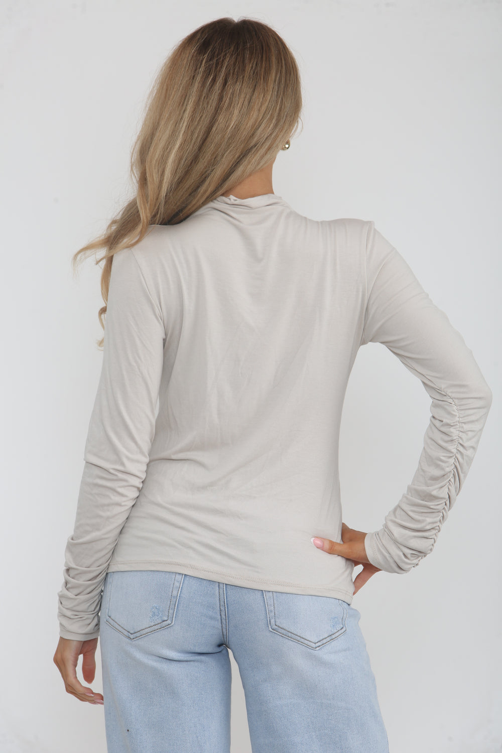 RUCHED SLEEVE BASIC TOP