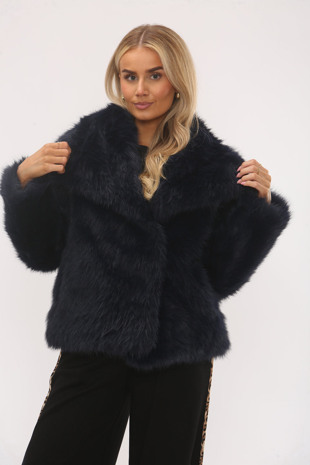 FAUX FURR COAT (15324448719232) (15349956477312)
