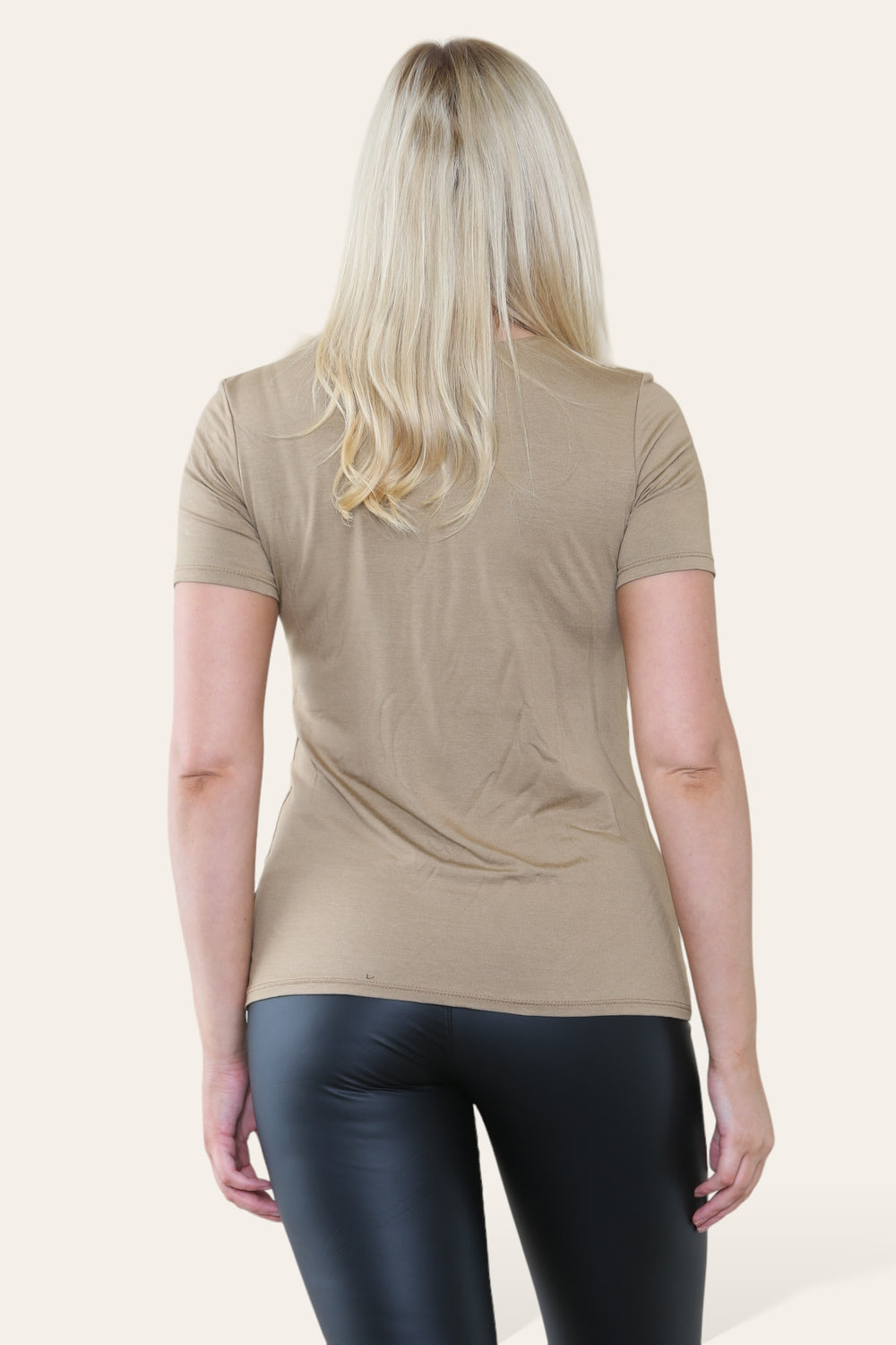 BASIC TOP (8639261475064) (15222578086272)