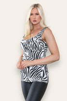 ANIMAL PRINT BASIC VEST (8649075196152) (15138450506112)
