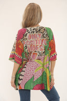 OVERSIZED PRINTED  GLITTER V-NECK  TOP (15247252488576) (15250228085120)