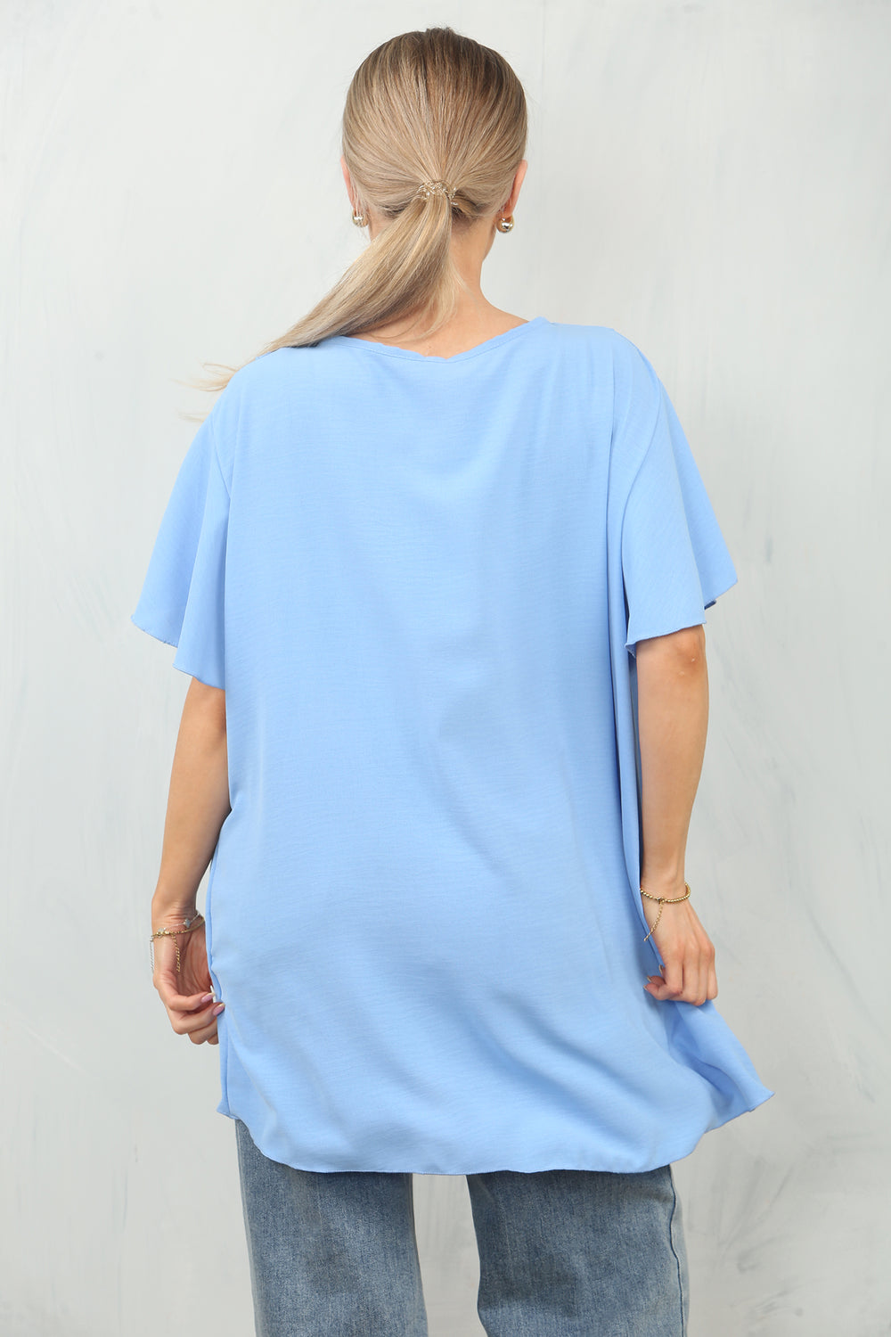 OVERSIZED RUFFLE BLOUSE (15135036342656)