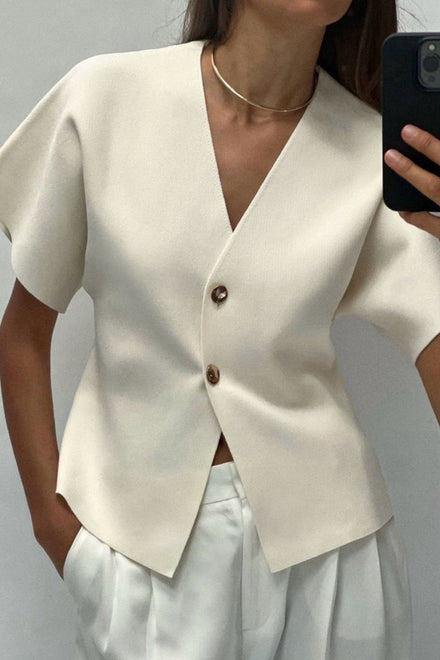 BUTTON DETAIL CARDIGAN (15207186006400) (15214270775680) (15223653368192)