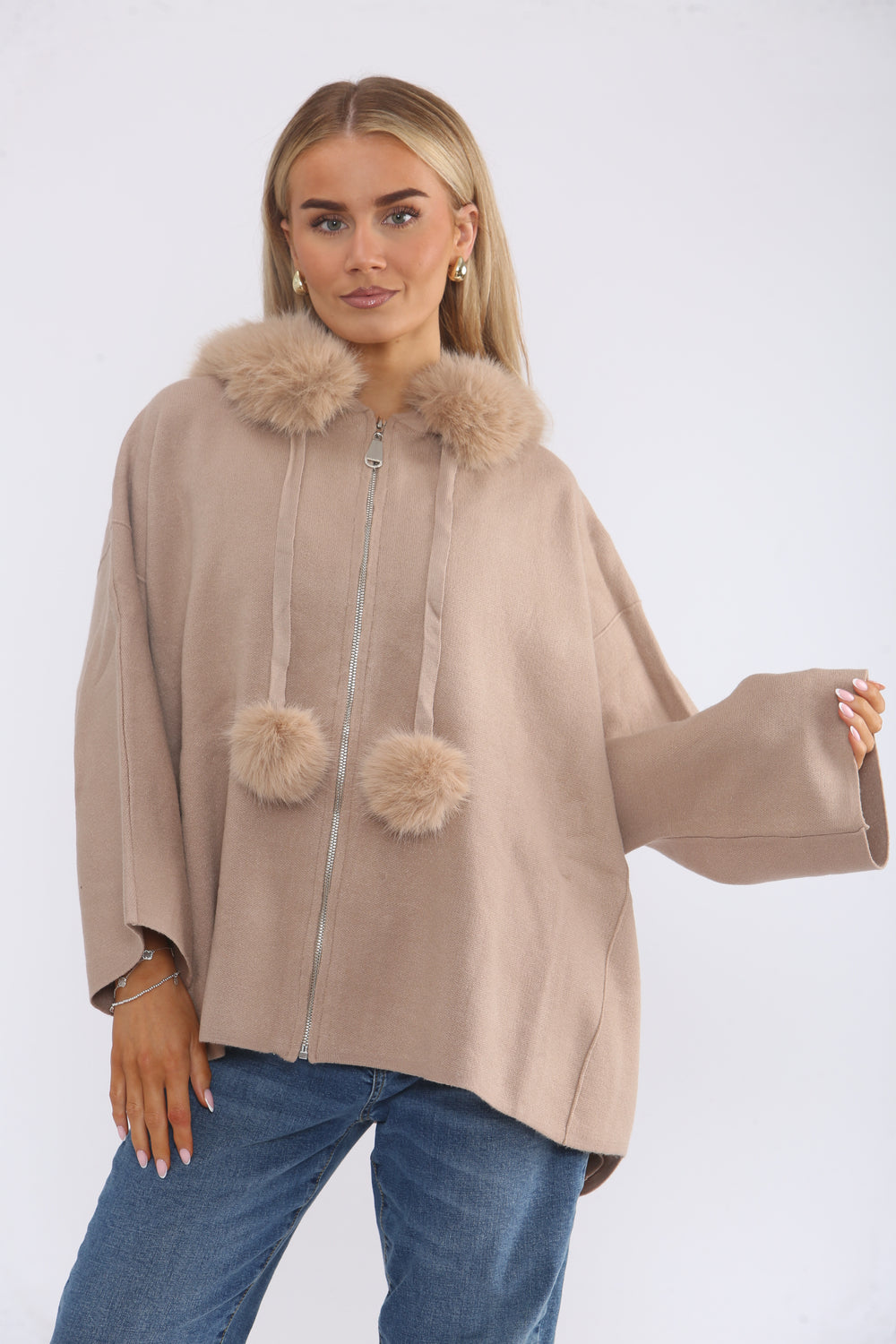 ZIP DETAIL FUR STRINGWITH FUR HOODIE (15368187543936)