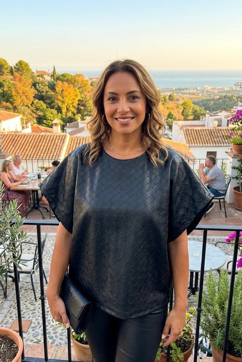 FAUX LEATHER TEXTURED OVERSIZED TOP