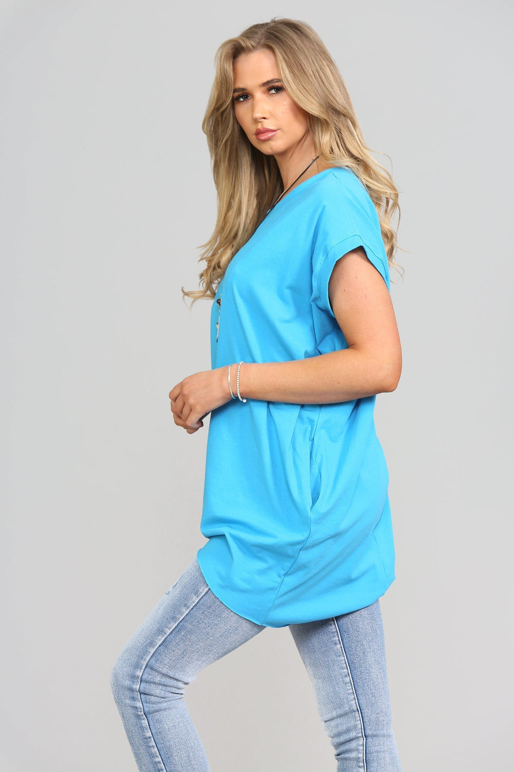 LONGLINE TSHIRT (7605452734712) (7676116238584) (7686693060856) (7938093220088) (7949756891384) (15129984532864)